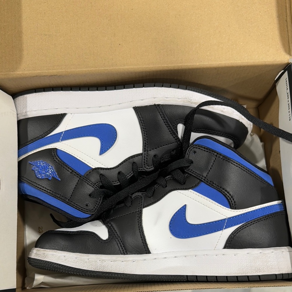 Men's Black and Blue Sneakers
